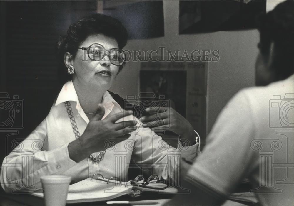 1979 Press Photo Ellen Noonan, interpreter instructor - mjb74554 - Historic Images