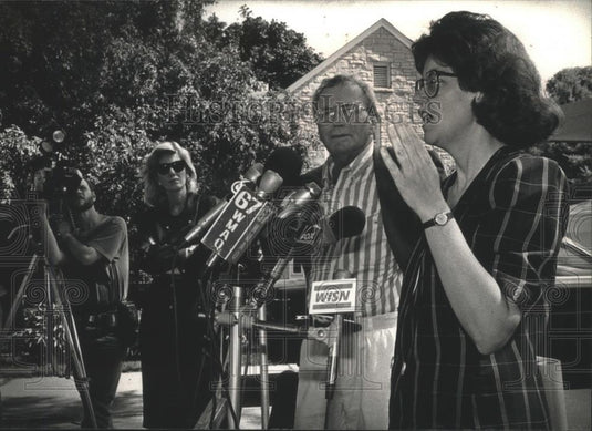 1991 Press Photo Kenneth Murray, lawyer for police, and Laura Eggert - mjb74563 - Historic Images