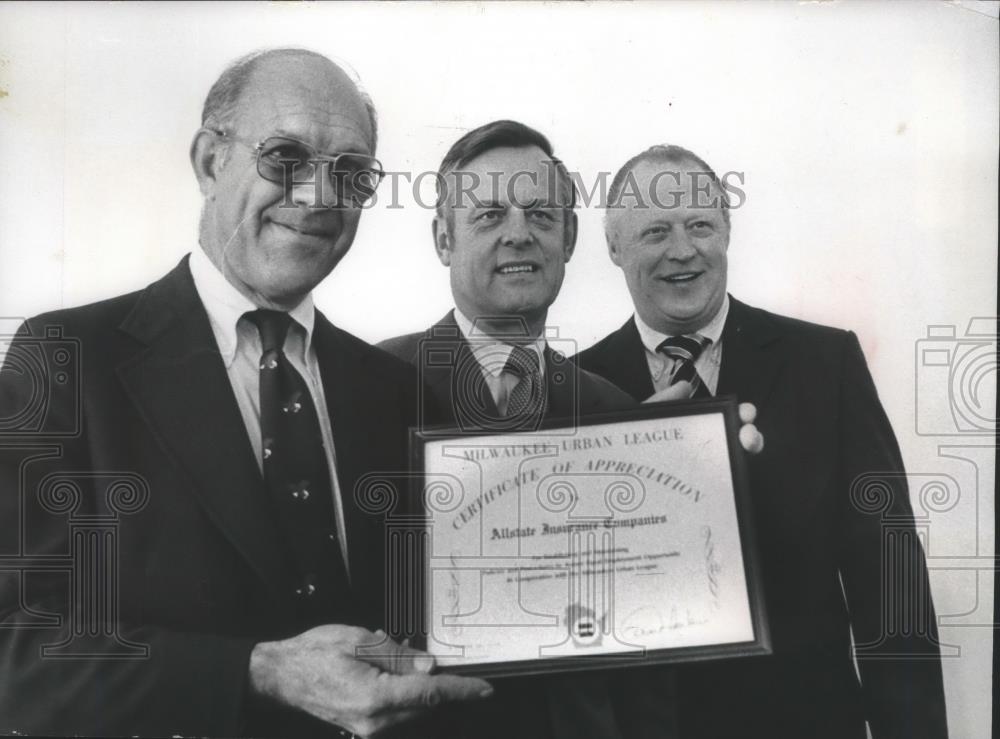 1978 Press Photo John Murphy and CEO&#39;s honored upgrading minorities, Milwaukee. - Historic Images