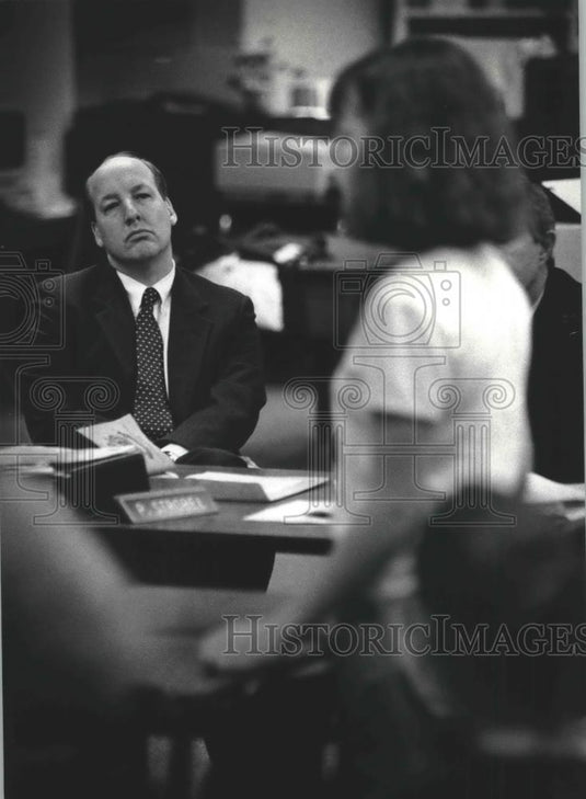 1993 Press Photo Paul Strobel and Amy Caves at Mukwonago High, Wisconsin - Historic Images