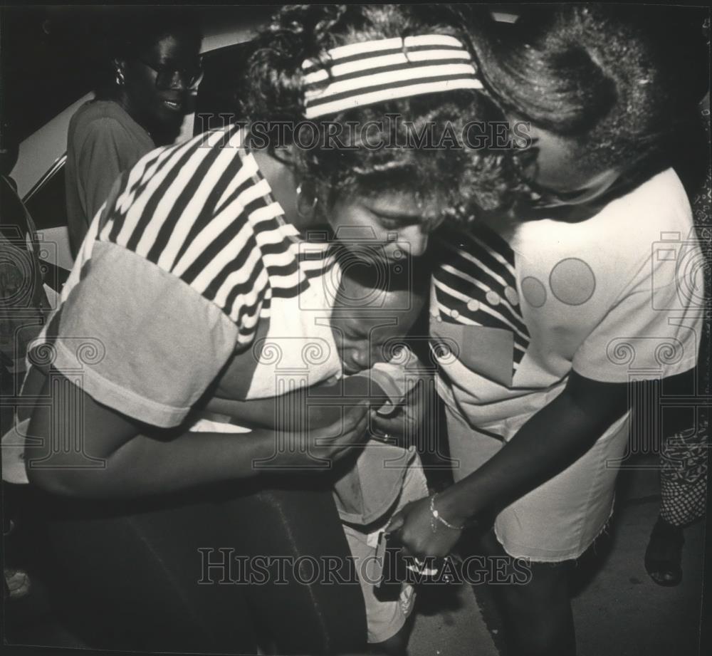 1992 Press Photo Reunited Blanton Jones and his mom, Patricyan Scott-Orange - Historic Images