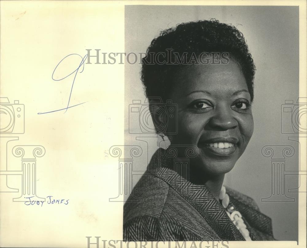 1986 Press Photo Judy Jones minority business enterprise coordinator, Milwaukee - Historic Images