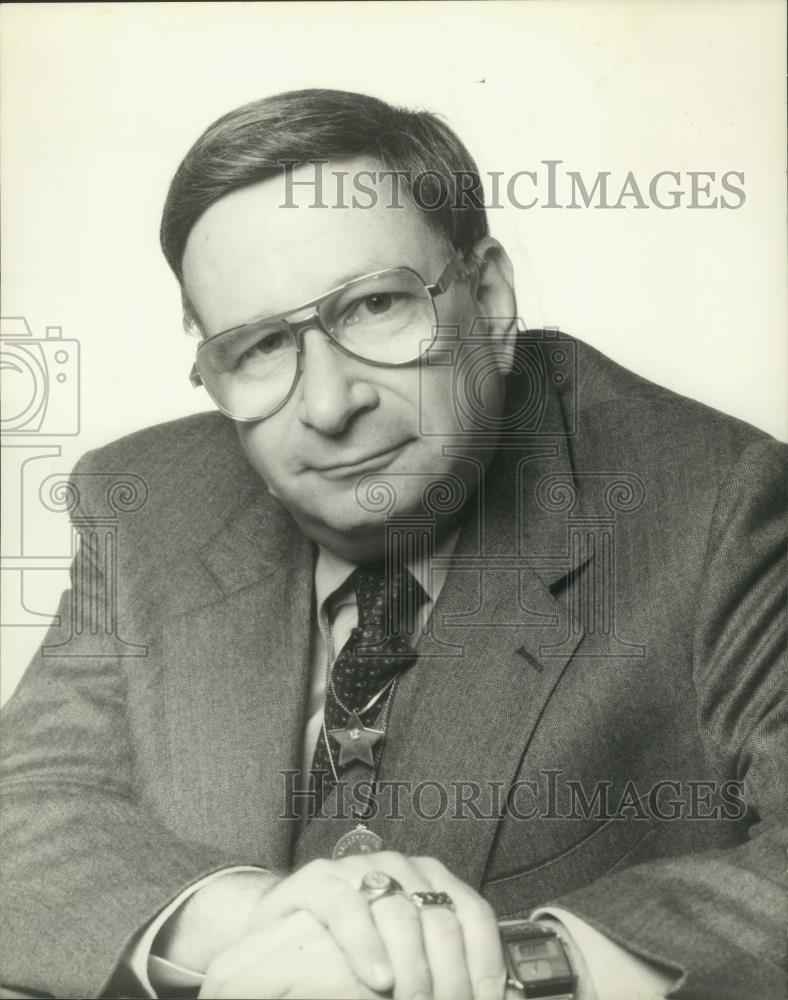 1983 Press Photo Larry Johnson, ranked sixth in Arbitron radio ratings - Historic Images