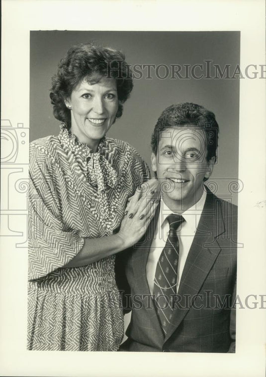 1987 Press Photo Frances Kendall & Leon Louw, who is author of "After Apartheid" - Historic Images
