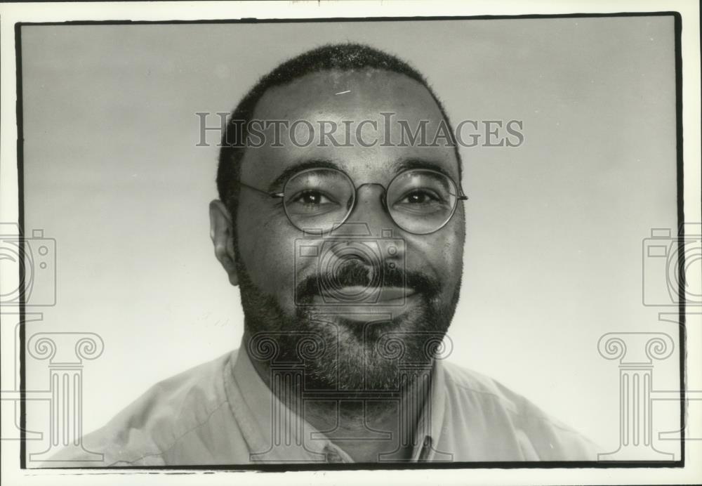 1994 Press Photo Columnist Eugene Kane of the Metro - mjb77138 - Historic Images