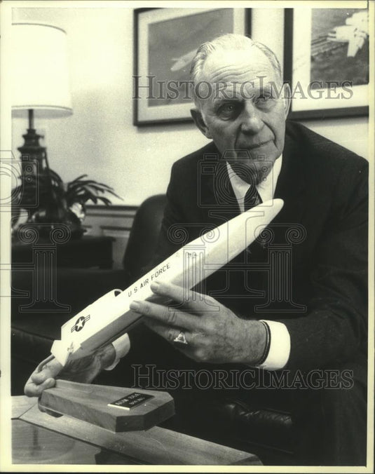 1981 Press Photo Verne Orr, President Reagan's voice for Secretary of Air Force - Historic Images