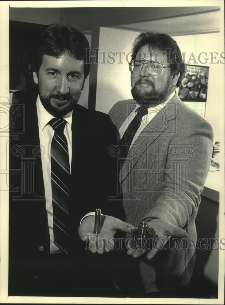 1988 Press Photo Stephen Scott &amp; Curt Hornback, Business Consultants, Madison - Historic Images