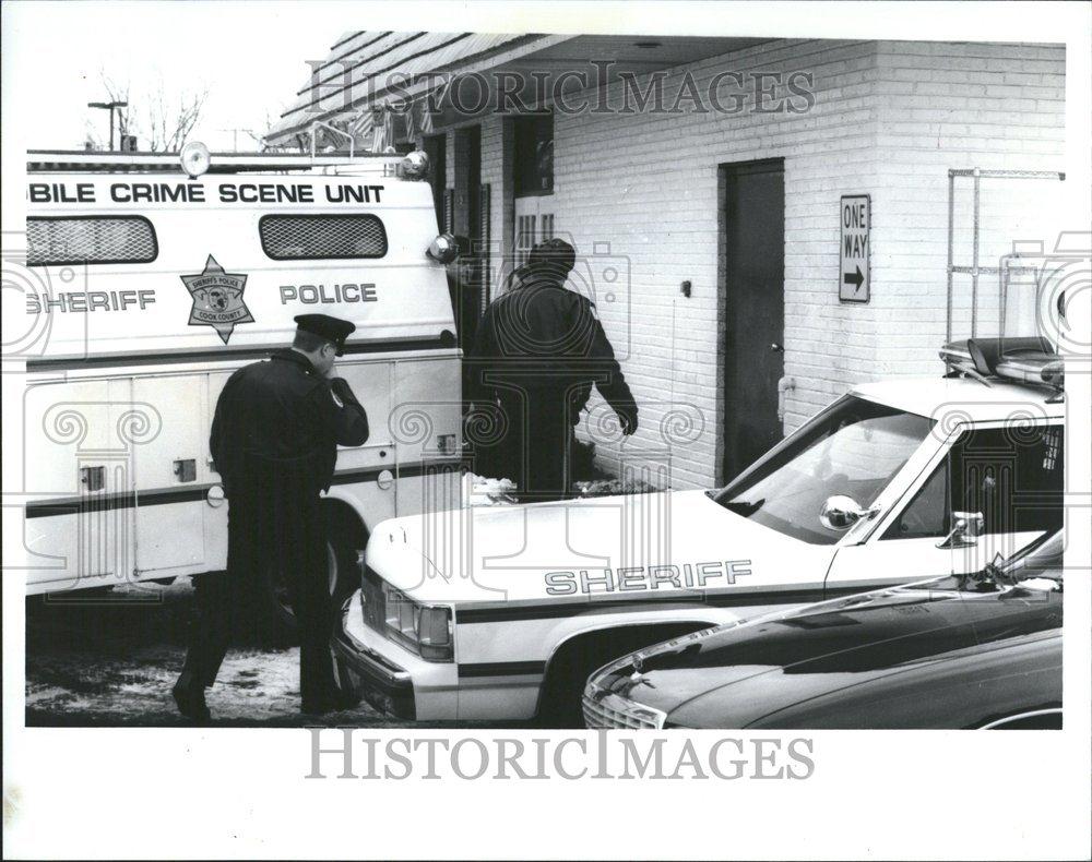 1993 Press Photo Police Browns Overall - RRV43835 - Historic Images