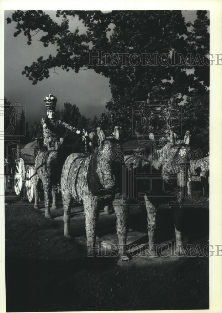 1991 Press Photo Fred Smith Sculpted Horses For Price County Park - mjb78545 - Historic Images