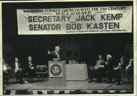 1991 Press Photo Jack Kemp, US Secretary of housing and urban development - Historic Images