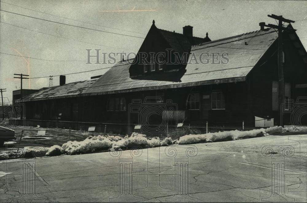 1977 Press Photo South Milwaukee railway depot - mjb79382 - Historic Images