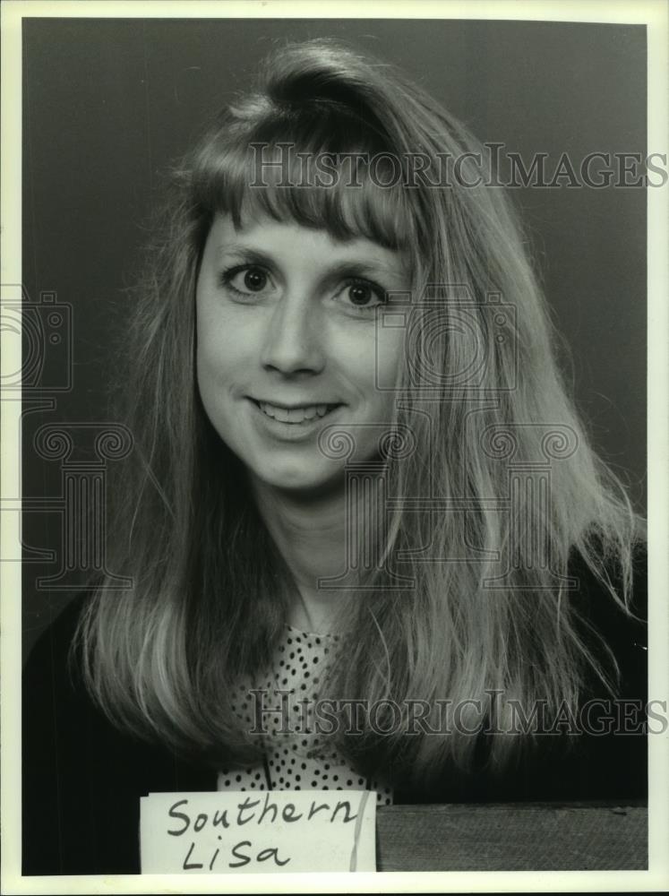 1994 Press Photo Lisa Southern, Admin. Secretary, Milwaukee Journal Sentinel - Historic Images