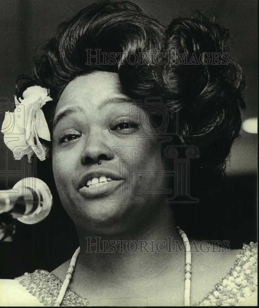 1979 Press Photo Jeanette Robinson celebrates her Career Youth Program. - Historic Images