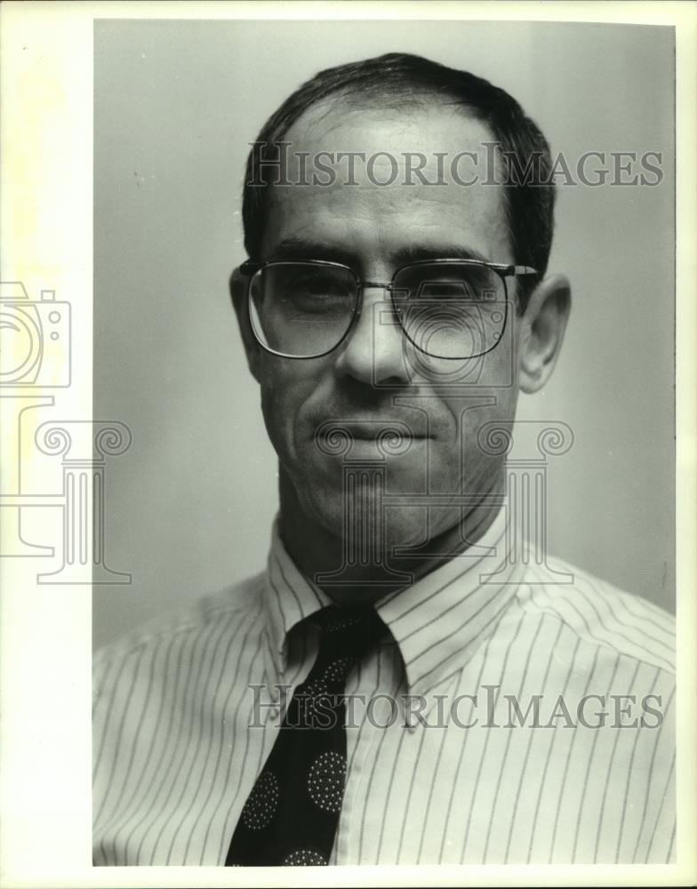 1993 Press Photo B. Darwin Kaufman, Bureau for Student Assessment Director - Historic Images