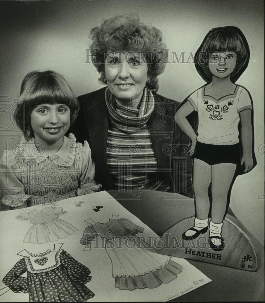 1983 Press Photo Heather &amp; Joanne Katchever with personalized doll, West Bend - Historic Images