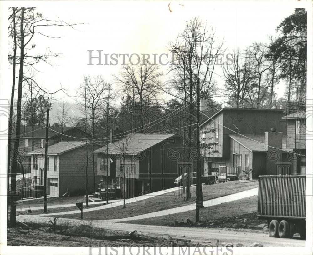 1979 Press Photo Single family homes along street, Leeds, Alabama - abna10875 - Historic Images