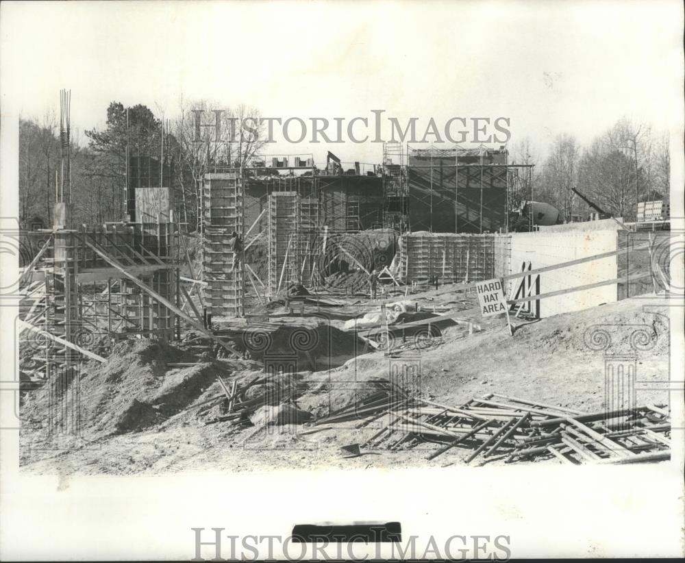 1977 Press Photo Briarwood Christian High School Under Construction, Alabama - Historic Images