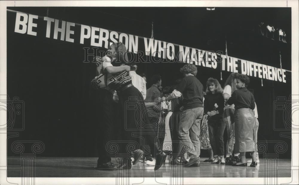 1989 Press Photo Students at Minor High School in Birmingham, Alabama - Historic Images