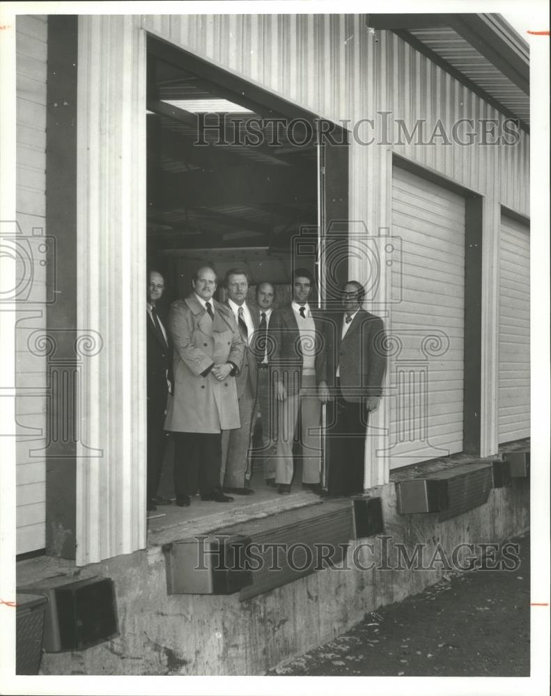 1981 Press Photo Executives of Watkins Motor Lines &amp; Hueytown local officials - Historic Images