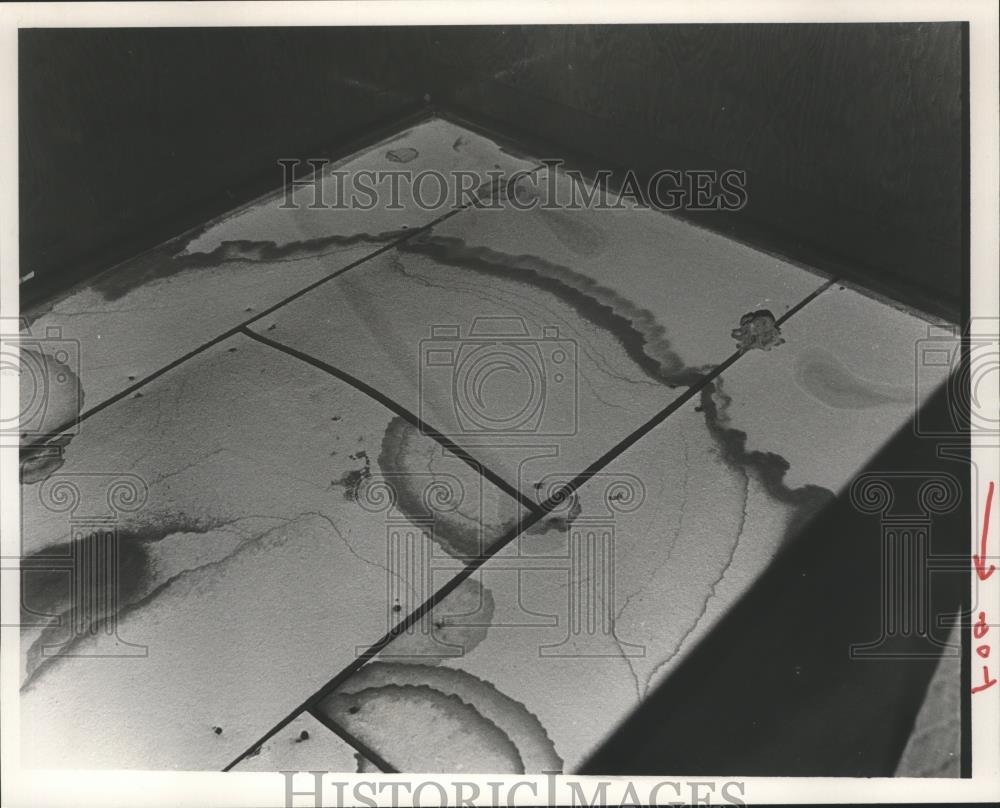 1986 Press Photo Damaged ceiling at Pleasant Grove Elementary, Jefferson County - Historic Images