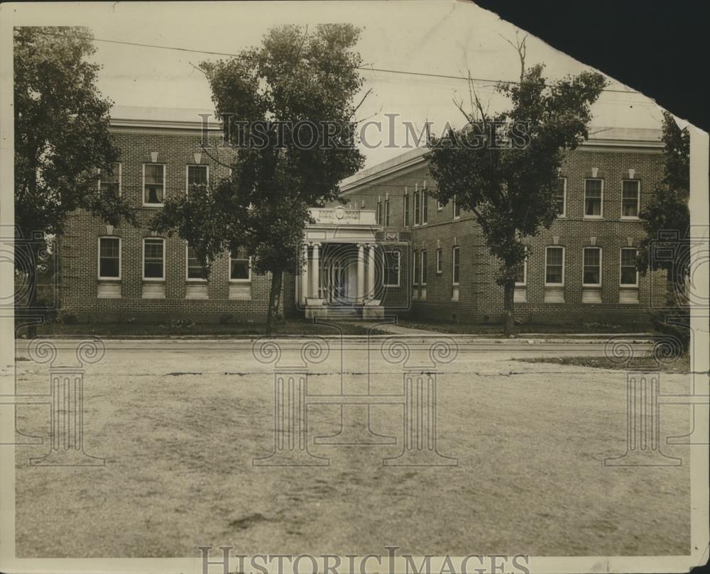 Press Photo Dormitory at Howard College, Alabama - abna12046 - Historic Images