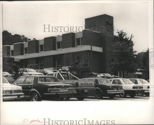 Press Photo view from parking lot of Shelby County Medical Center, Alabama - Historic Images