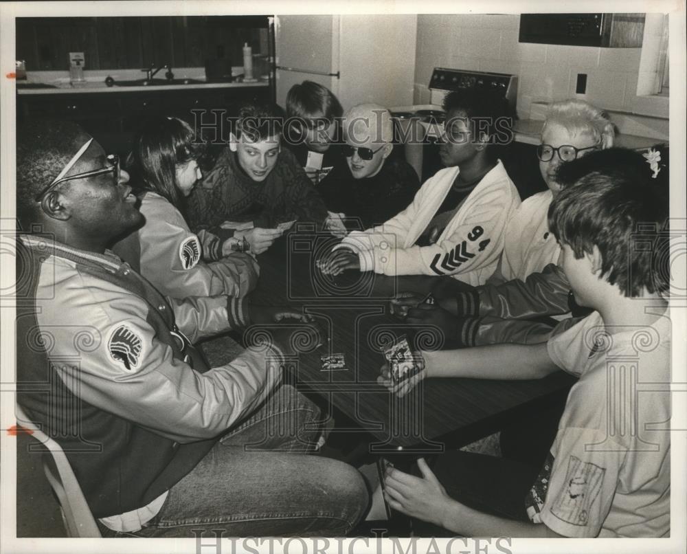 1991 Press Photo Students at Talledega School for Blind with braille cards - Historic Images