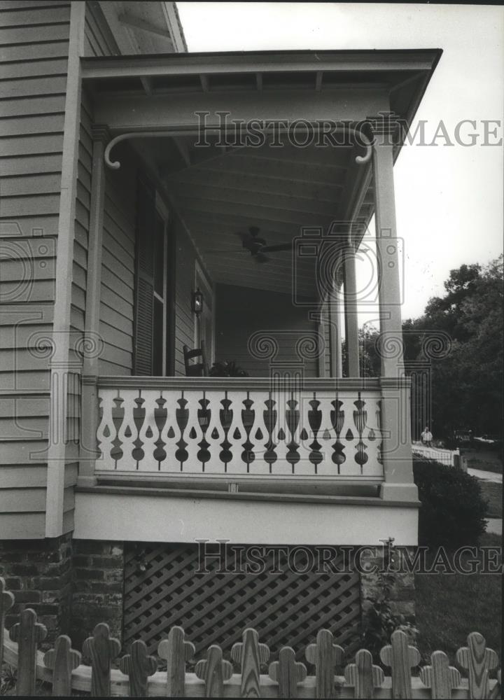 1981 Press Photo Gingerbread trimmed Fairoaks house in Selma, Alabama - Historic Images