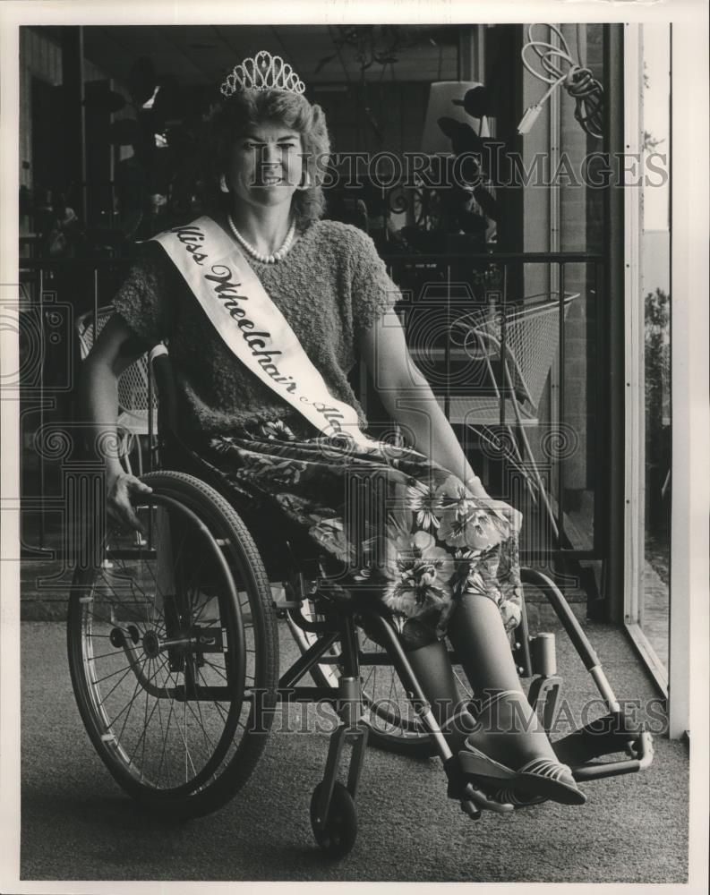 1986 Press Photo Peggy Smipson, "Miss Wheelchair", Alabama - abna12605 - Historic Images