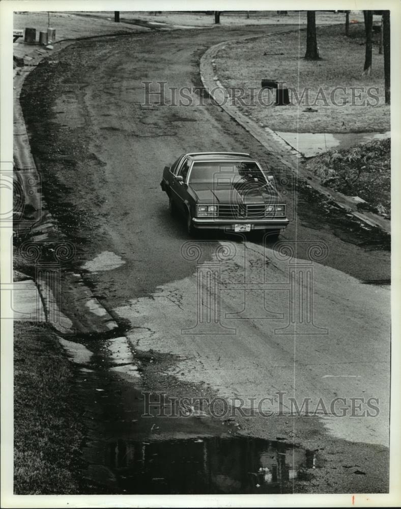 1979 Press Photo Mohawk Drive in need of repairs in Trussville, Alabama - Historic Images