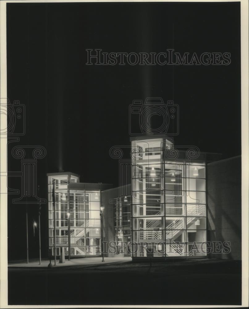 1993 Press Photo Illuminated Atriums of the Pettit National Ice Center Wisconsin - Historic Images