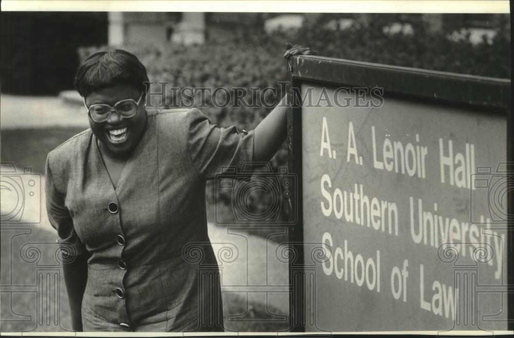 1990 Press Photo Deidre Peterson teaches at Southern University Law School - Historic Images