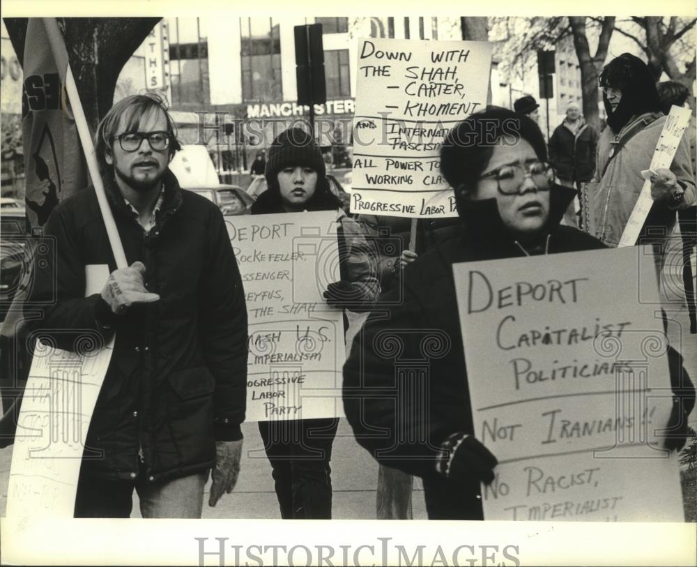 1979 Press Photo Pro-Iranian demonstrators in Madison attend Rally - mjb82690 - Historic Images