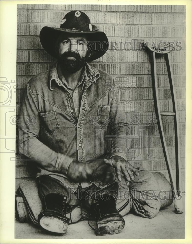 1979 Press Photo Trainman Sam Peach showed his spoon playing - mjb83181 - Historic Images