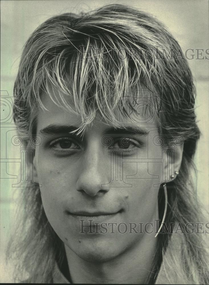 1985 Press Photo Matt Norman Opted for Three Ear Piercings - mjb83378 - Historic Images