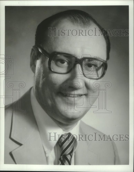 1981 Press Photo Harold Stephen Peckron, tax attorney for Case, Kay & Lynch - Historic Images