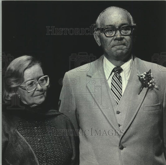 1986 Press Photo Civic leaders Jane and Lloyd Pettit of Milwaukee - mjb83509 - Historic Images