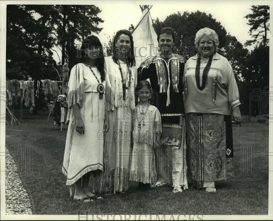 1992 Press Photo Reed and Penny Kailing renew vows Native American style-Mequon - Historic Images