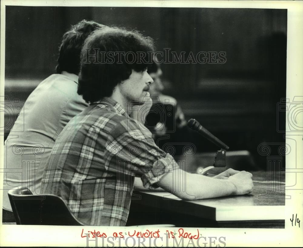 1983 Press Photo Scott D. Jenkins listens as verdict is read in circuit court - Historic Images