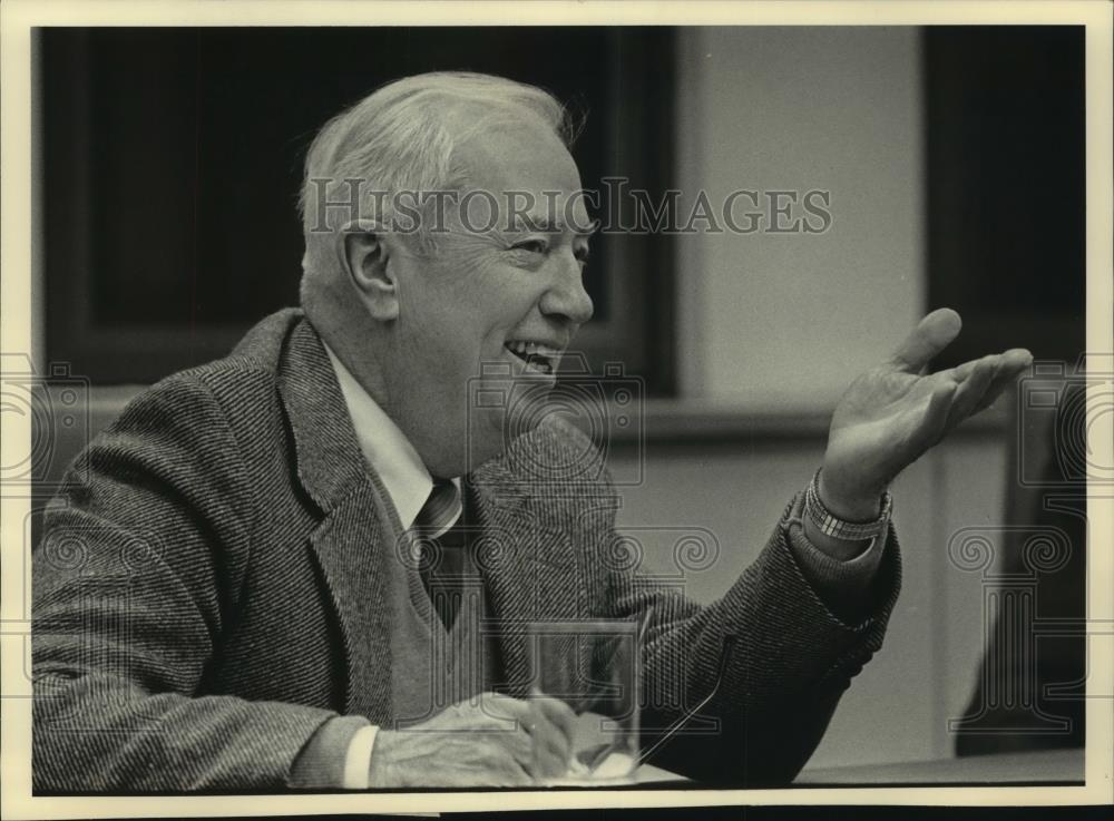 1984 Press Photo Commissioner Gilbert Jewell - mjb84151 - Historic Images