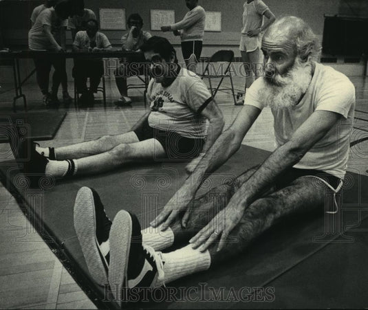 1978 Press Photo Bob Miller did sit-ups,Jewish Community Center exercise program - Historic Images