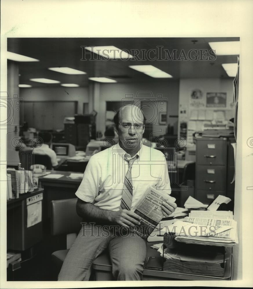 1985 Press Photo John Torinus Jr, Business editor Milwaukee Journal Sentinel - Historic Images