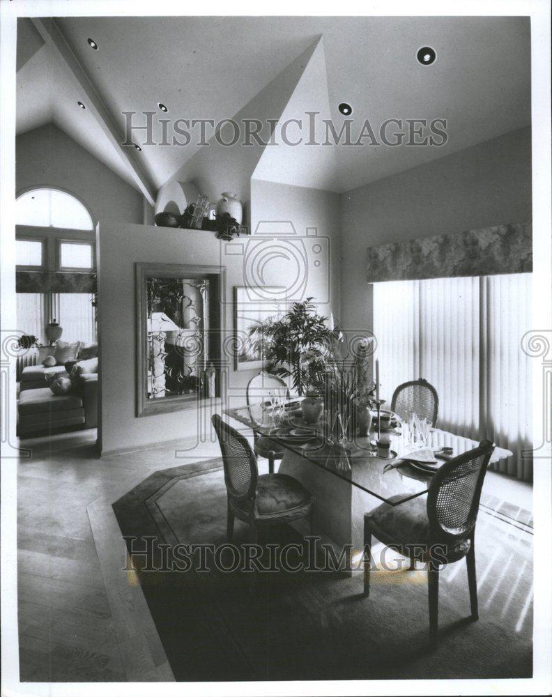 1990 Press Photo living dining room wall glass window - RRV64161 - Historic Images