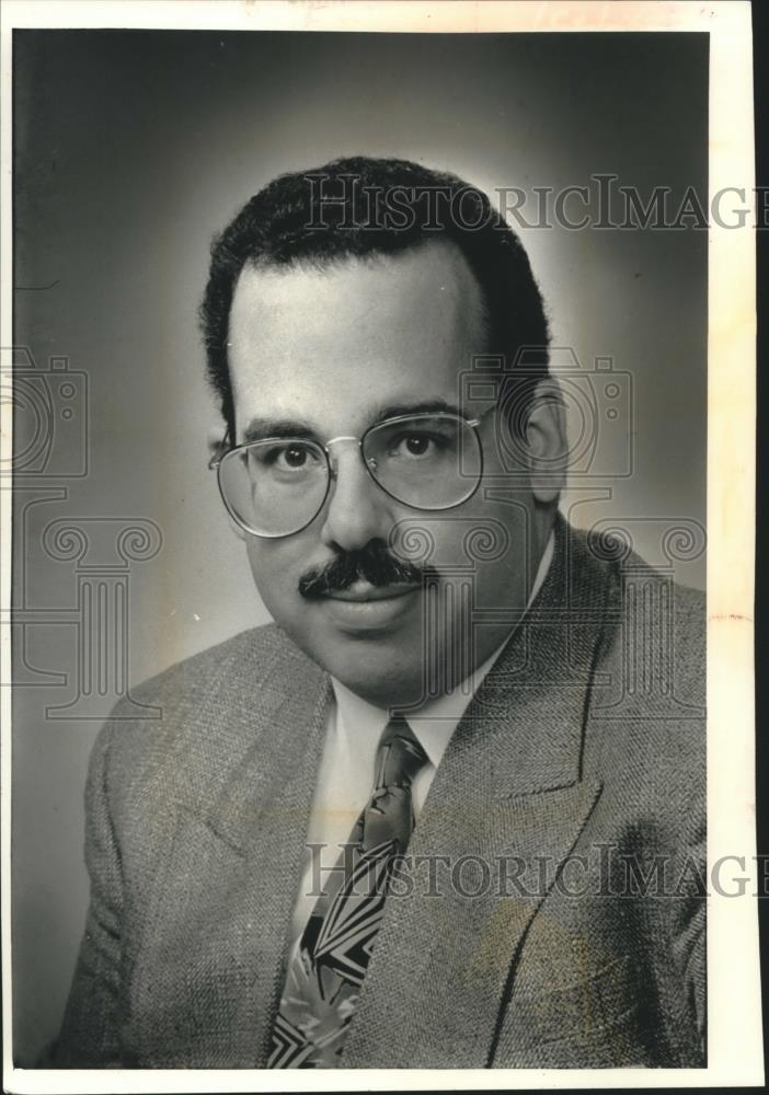 1991 Press Photo Composer Roberto Sierra&#39;s to be featured at UWM&#39;s Recital Hall - Historic Images