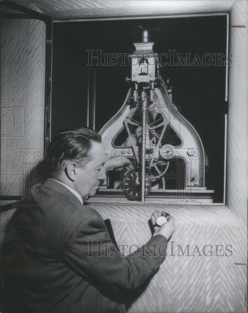Harold Scheer timepiece pocket clock, 1950 vintage press photo print ...