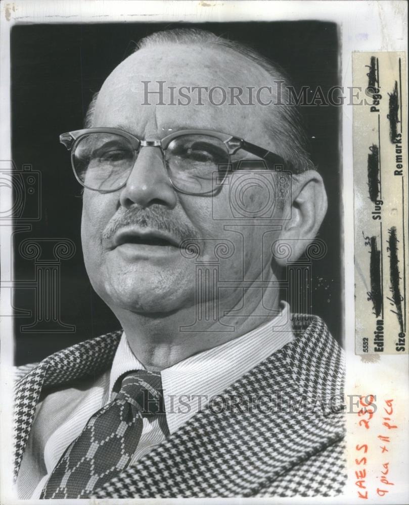 1975 Press Photo Judge Fred Kaess - RSA22097 - Historic Images
