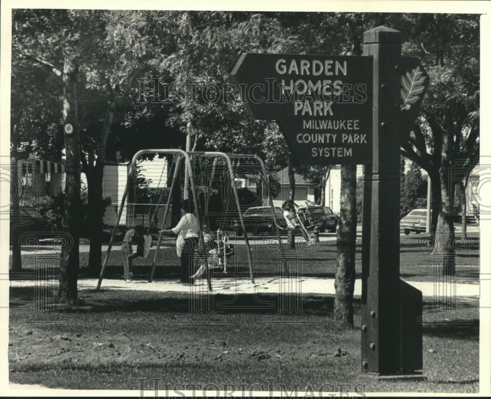 1986 Press Photo Garden Homes Park part of Milwaukee&#39;s first housing project - Historic Images