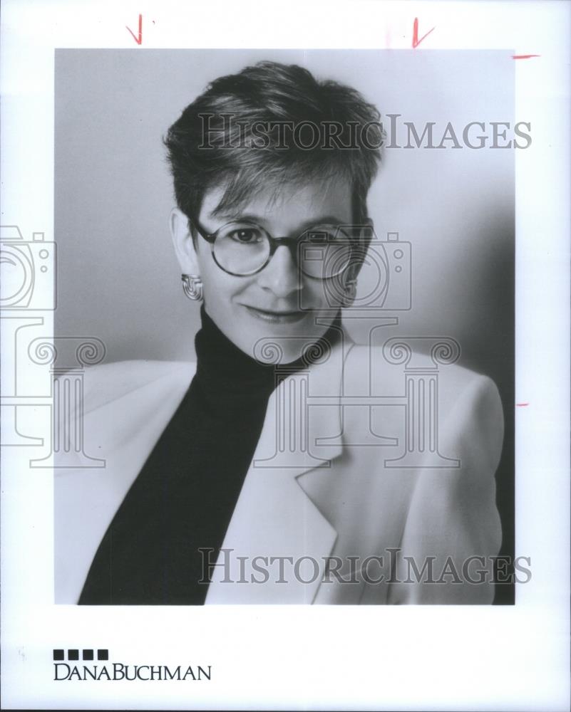 1998 Press Photo Dana Buchman Fashion Designer - RSA22633 - Historic Images
