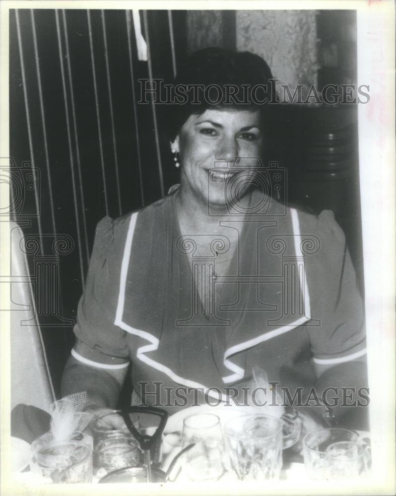 1985 Press Photo Berwyn carbon monoxide fumes alert det - RSA22895 - Historic Images