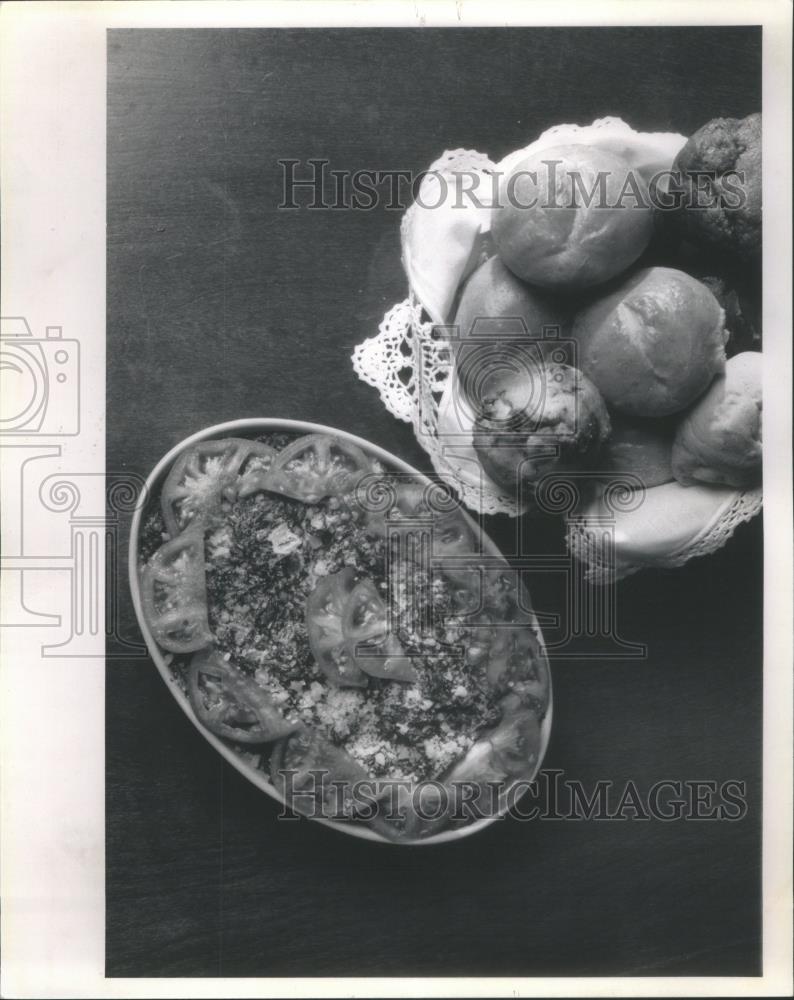 1989 Press Photo Spinach Tomato Casserole - RSA23345 - Historic Images